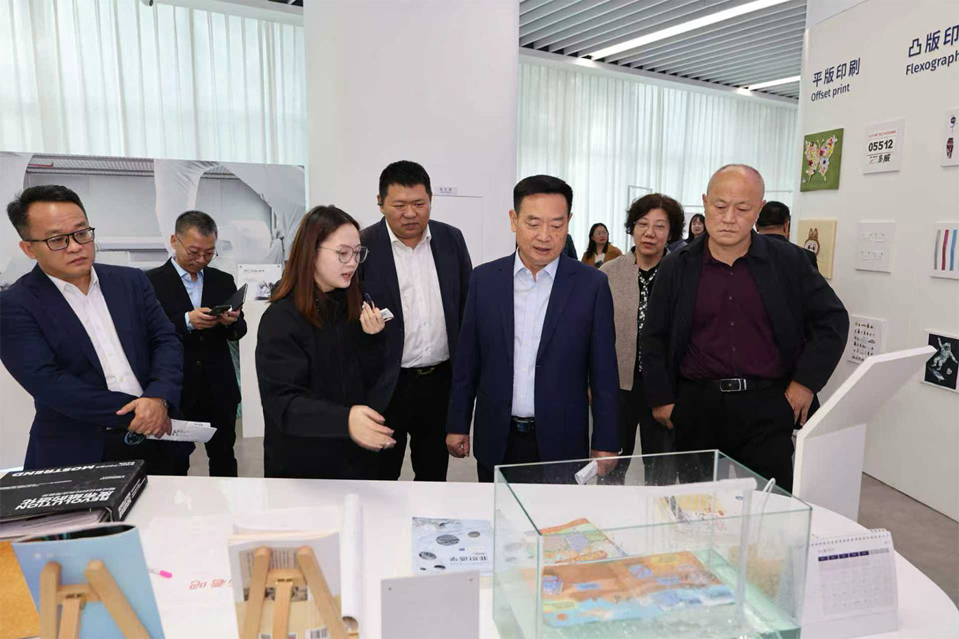 1762304129522737.jpg 2123412341324.jpg